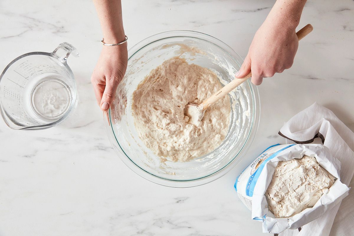 Mixing bread clearance dough